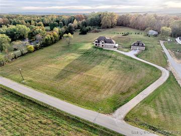 1625 Old State Rd, Henryville, IN 47126 | MLS #2025012