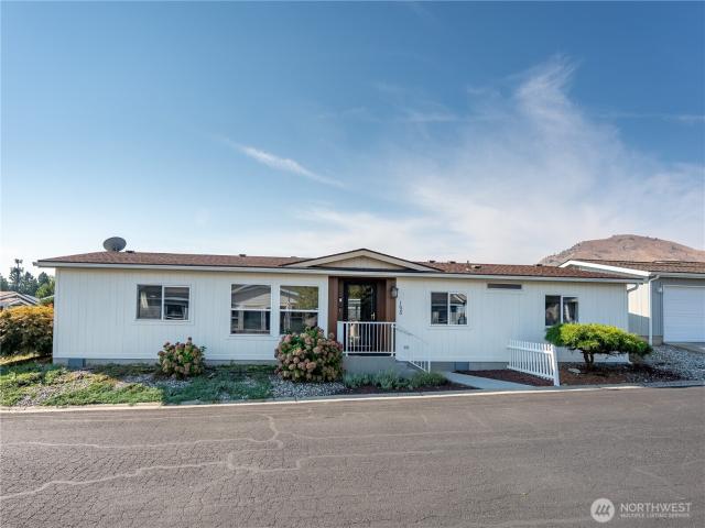 1625 Pleasant Ave, Wenatchee, WA 98801 | MLS #2430