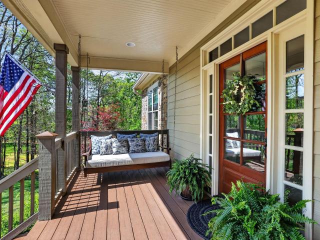 1625 River Bluffs Drive