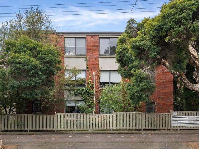 16/26 Brougham Street, North Melbourne