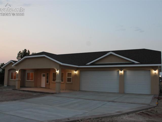 1626 W Alvarado Drive