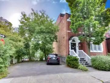 1626A Av. Selkirk, Montréal Ville Marie, QC, H3H 1C8 house.