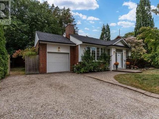 1627 Rometown Drive, Mississauga, ON, L5E 2V4 house for sale | Listing ID W13849 | Royal LePage