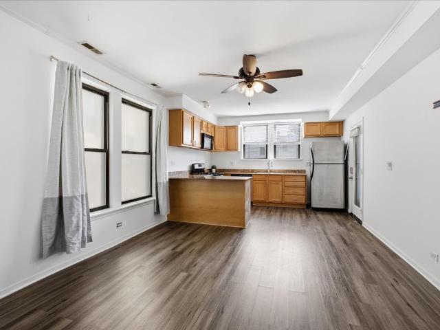1627 W Columbia Avenue # 1E