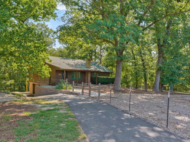 1627 W Riverbluff Lane