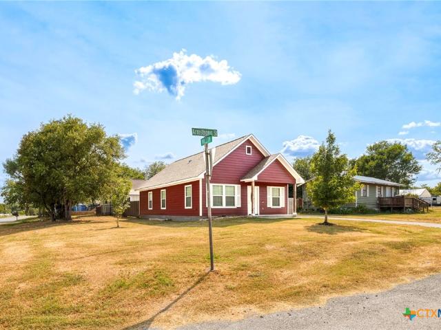 1628 Armstrong St, Luling, TX 78648 | MLS #589440