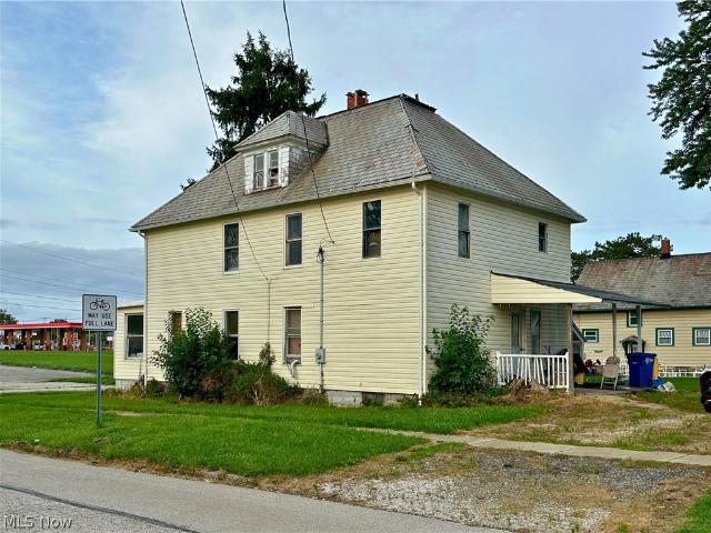 1628 W 10th Street