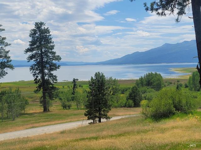 1629 West Mountain Rd 1.3 Acres