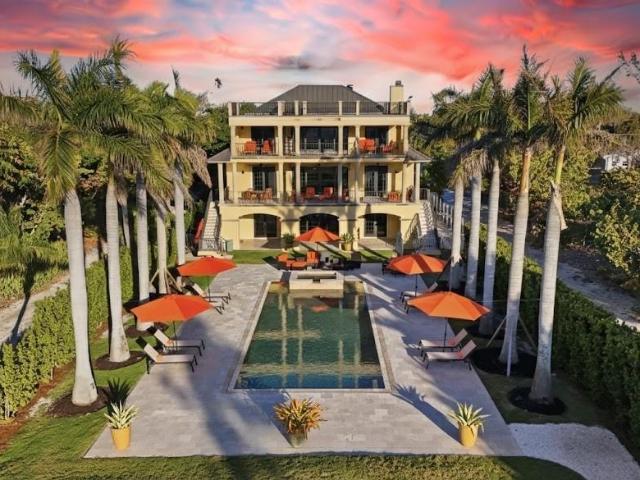 16205 Captiva Dr, Captiva, FL 33924 | MLS #226006