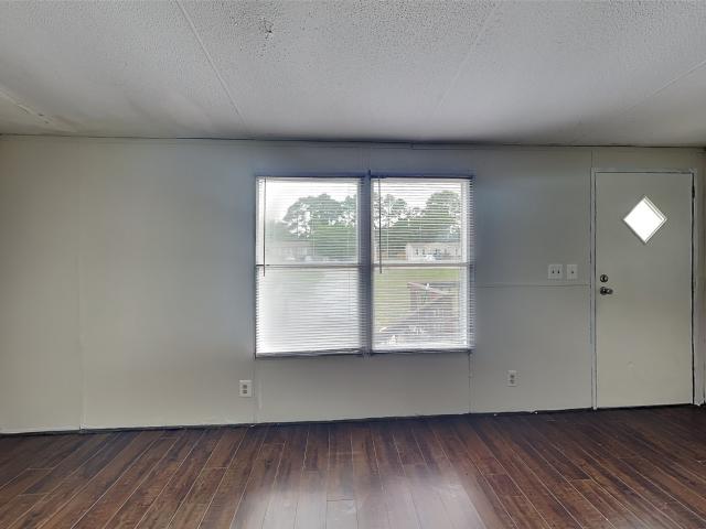 16206 Evergreen Timbers