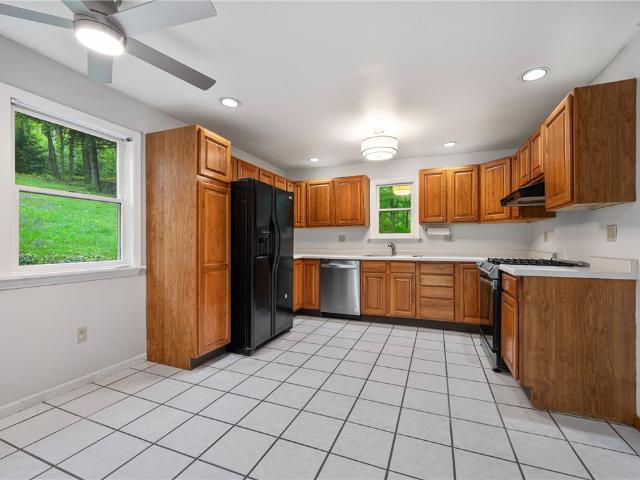 1620 Clark Ln