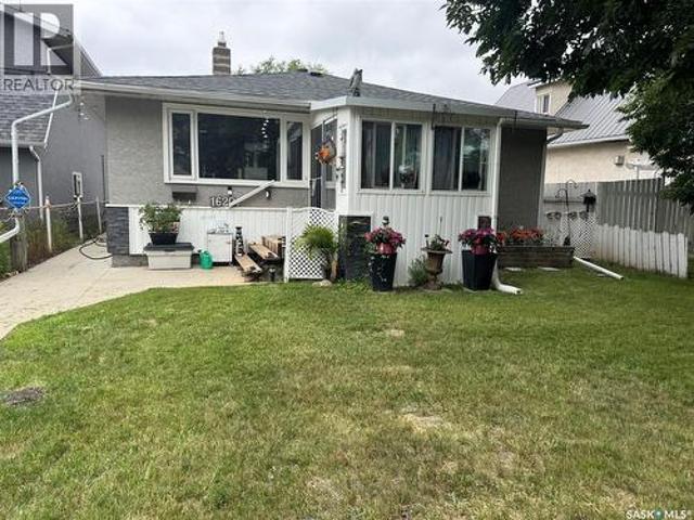 1620 Rothwell Street, Regina, SK, S4N 3B8 house for sale | Listing ID SK042669 | Royal LePage