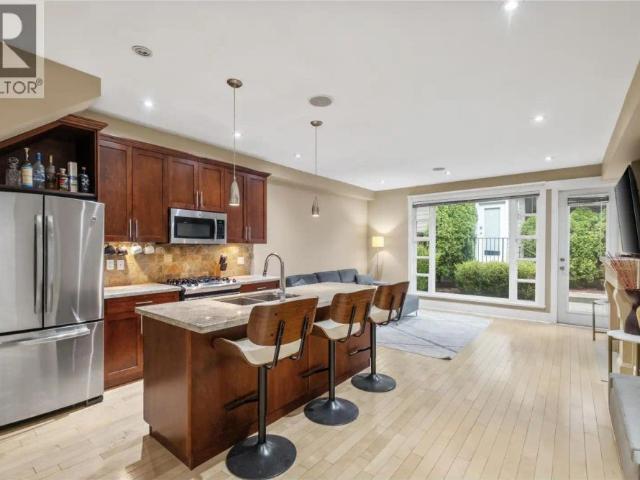 1620 ST. ANDREWS AVENUE — 2 Bedroom