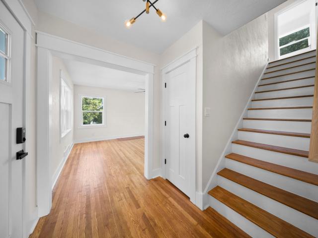 1620 Spring Park