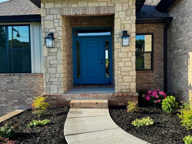 1620 W Silver Oak Drive