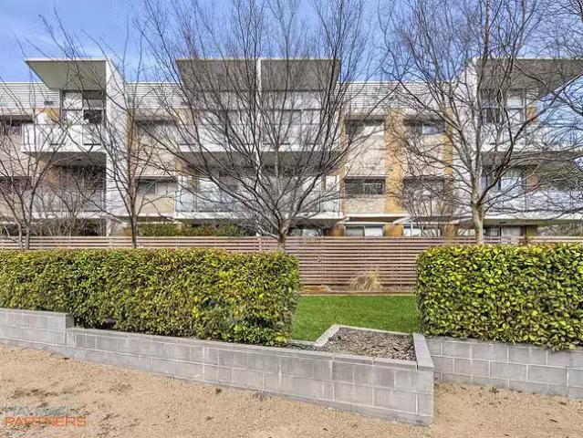 162/116 Easty Street, Phillip, ACT 2606