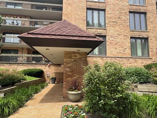 1621 Mission Hills Road # N201