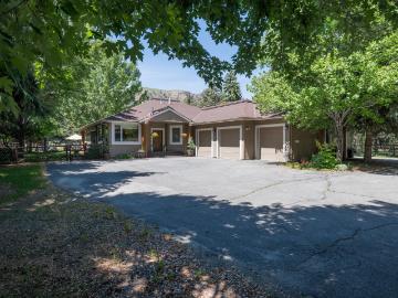 1621 N 2nd Ave, Hailey, ID
