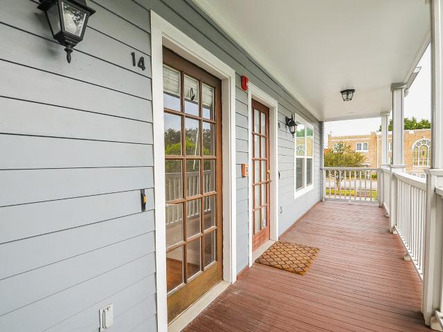 1621 Heights Boulevard 14