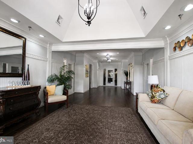1621 Ladue Court # 303