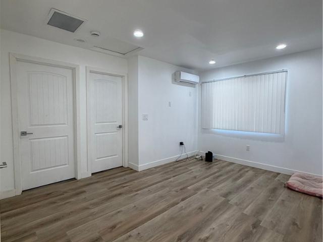 1621 S Diamond