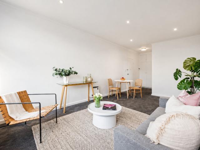 16/22a Rockley Road, South Yarra