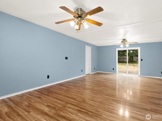 1623 th Ct SE