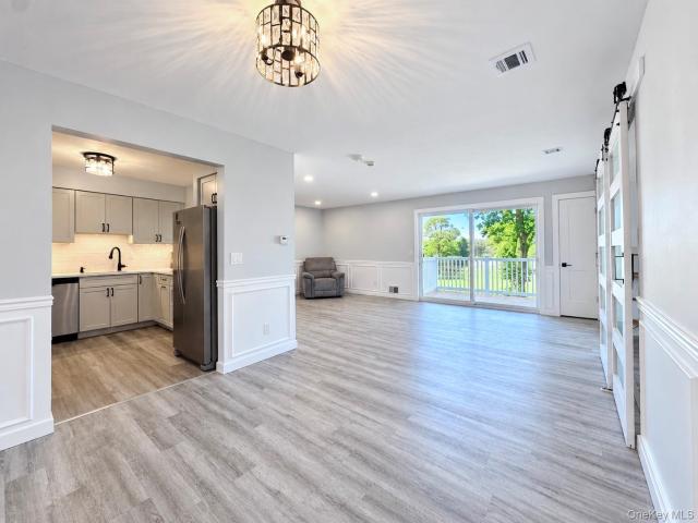 162 Cambridge Drive