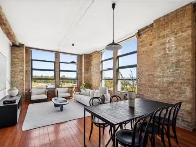 16/2 Cardigan Lane, Camperdown Apartment for rent Listed by G.