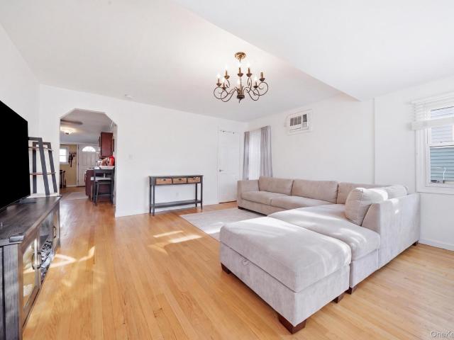 162 Baisley Avenue