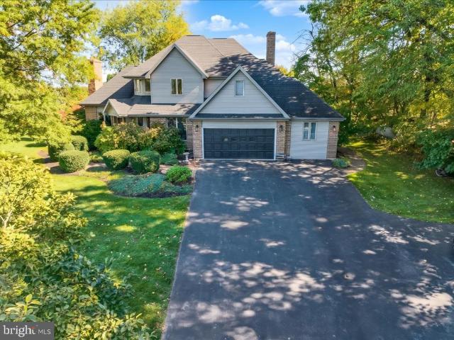 162 Oak Circle