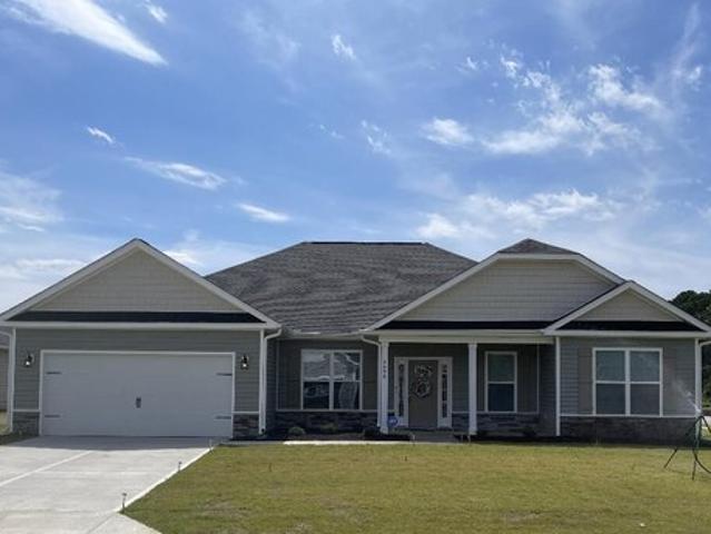 162 Seashore St, Grimesland, NC 27837