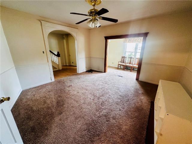 162 W Franklin St