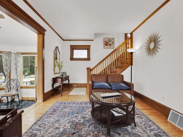 162 Wilson Ave