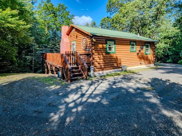 162 Twin Oaks Drive