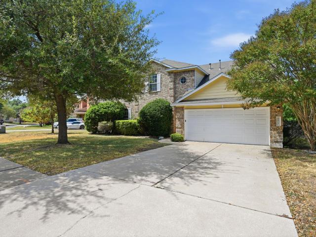 1635 Abbey Ln