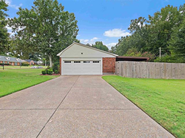 1635 poplar estates pky