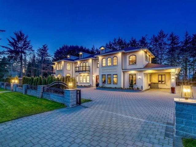 1637 B Avenue, Surrey, BC, V3S 0E3 house for sale | Listing ID R3156 | Royal LePage