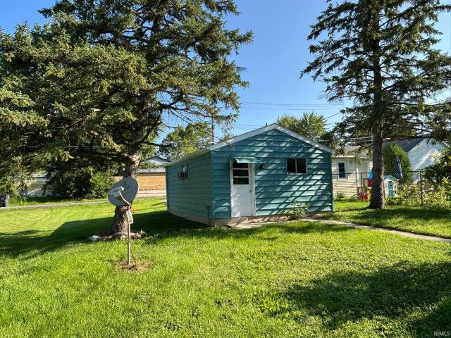 1638 3rd Street