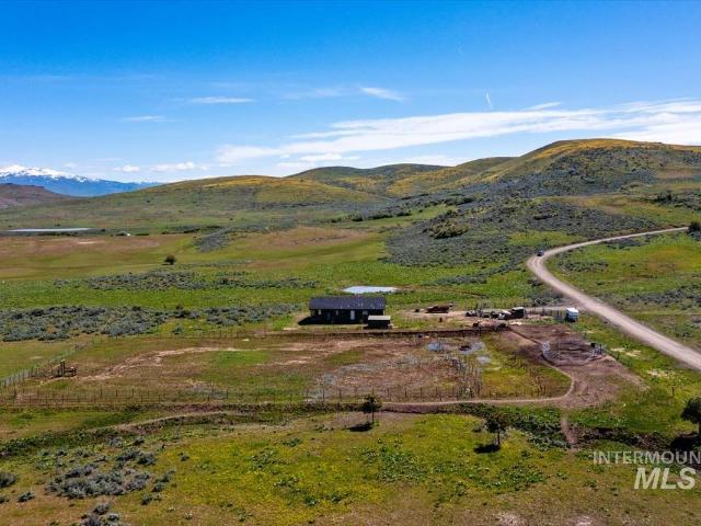 1639 Cuddy View Dr
