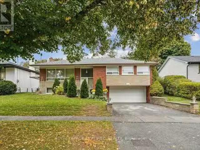 1639 Sunnycove Drive, Mississauga, ON, L4X 1B6 house for sal.