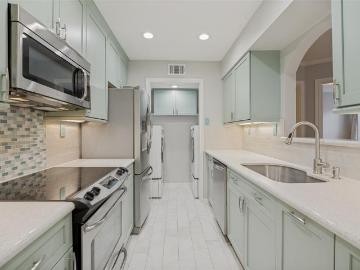 16301 Ledgemont Ln, Unit 263, Addison, TX 75001 | MLS #21258