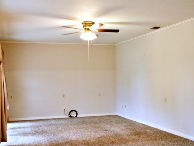 1630 Montezuma St, Columbus, TX 78934 | MLS #39985