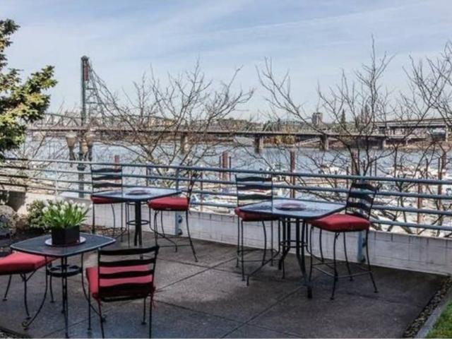 1630 S Harbor Way, Portland, OR 97201 | MLS #680732