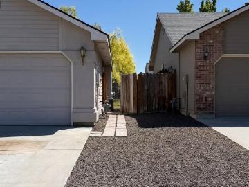 16313 N Blueberry Ct