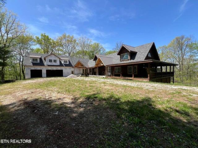 1631 Grave Hill Rd