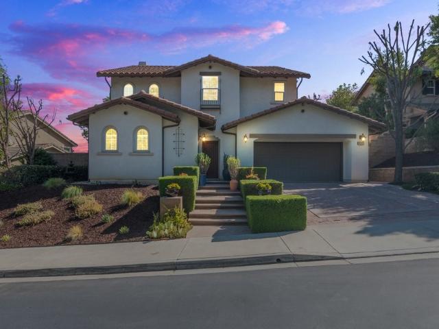 16325 Fox Hollow