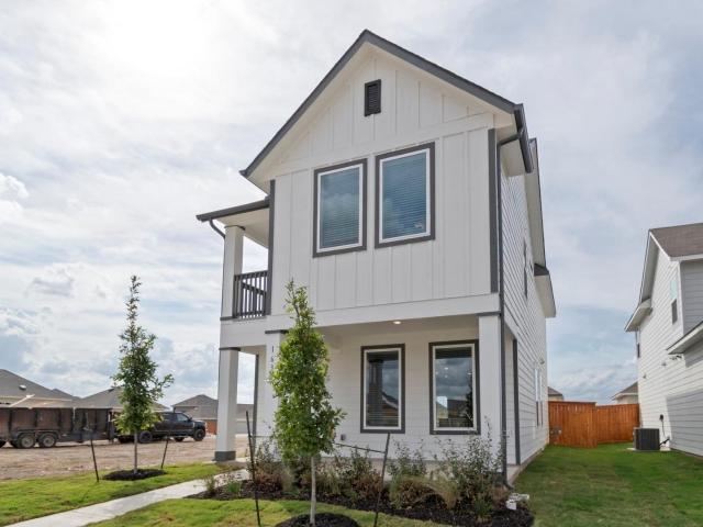 1632 Esplanade Pkwy