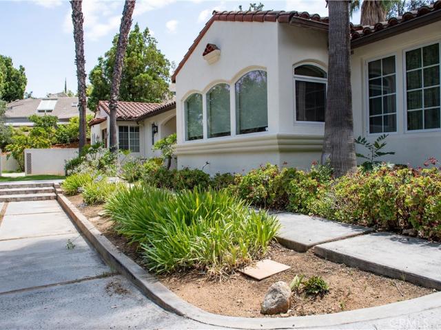1632 Halsey Street