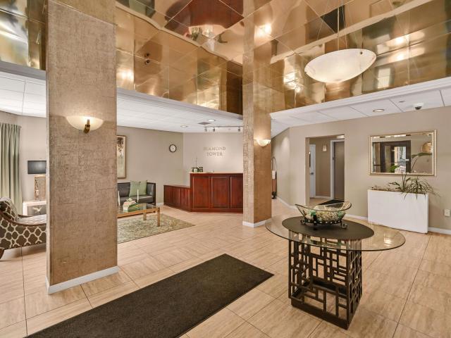1633 N Prospect Ave, Unit 7E